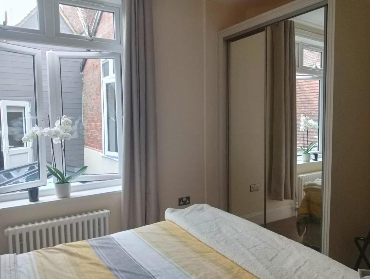 Catherine Street Apartments ساليزبري المظهر الخارجي الصورة